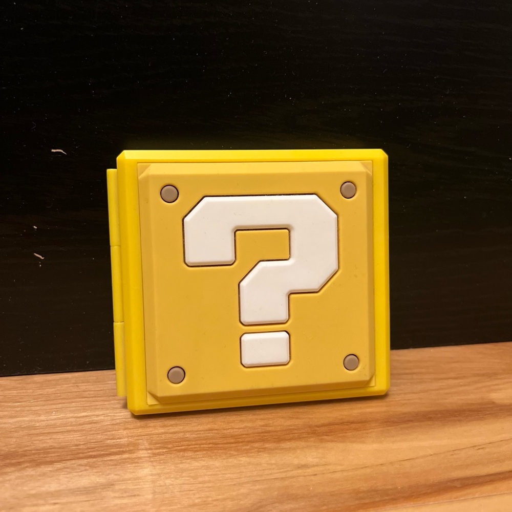 Nintendo Switch “?” Block Game Cartridge Case